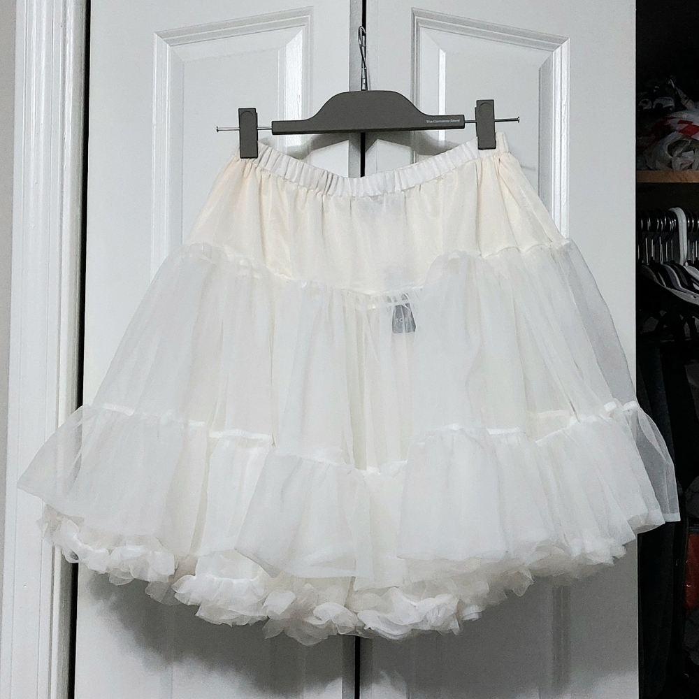 NWT Retro Chic By Torrid Midi Crinolline Skirt Whisper White